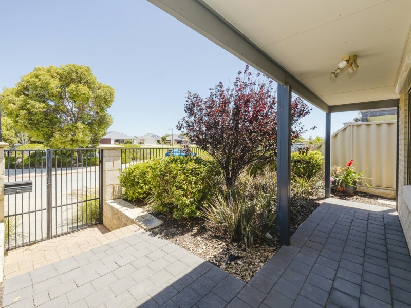 32 Finglas Meander, Butler WA 6036