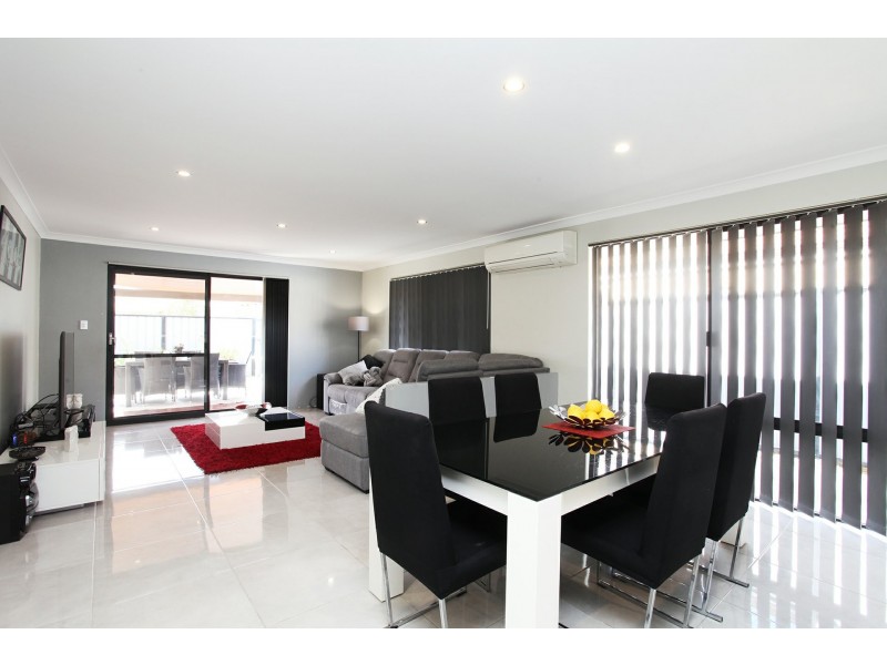 5 Nalgan Court, Carramar WA 6031