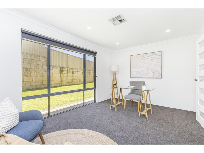 11 Feakle Bend, Ridgewood WA 6030