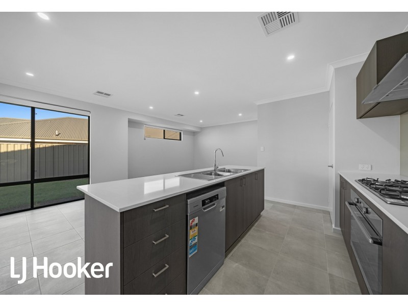 31 Gambier Grove, Eglinton WA 6034