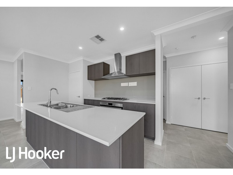 31 Gambier Grove, Eglinton WA 6034