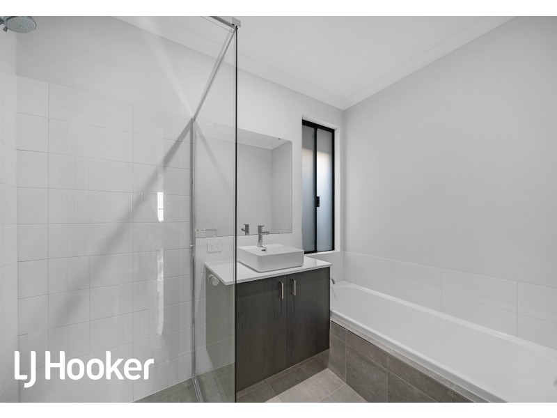 31 Gambier Grove, Eglinton WA 6034