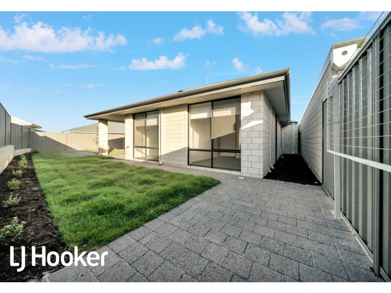 31 Gambier Grove, Eglinton WA 6034