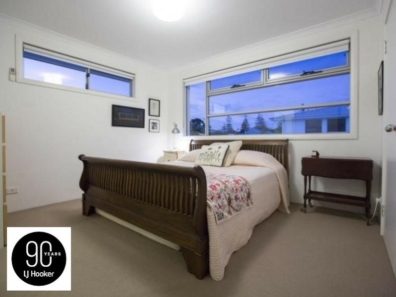 13B Simper Crescent, White Gum Valley WA 6162