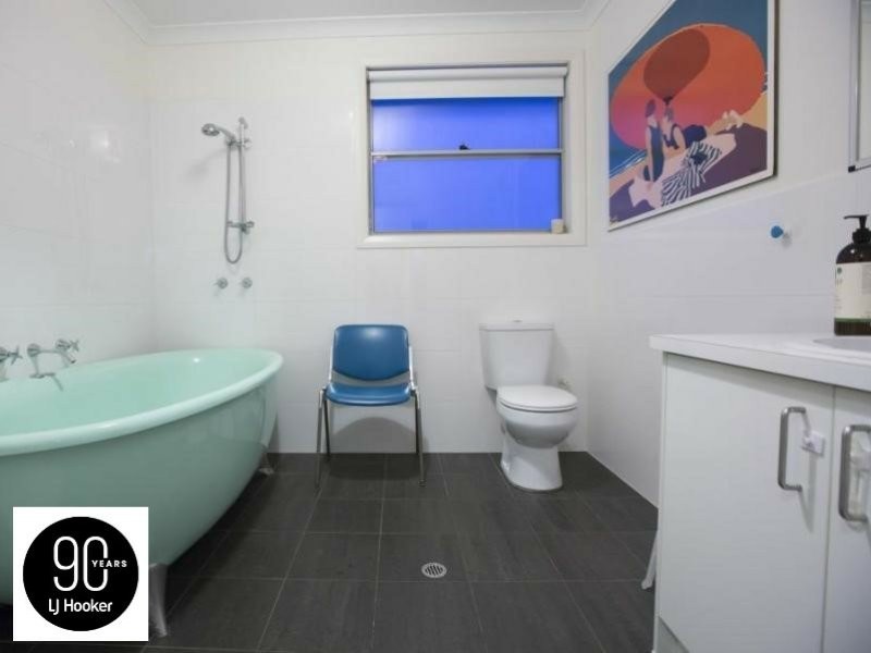 13B Simper Crescent, White Gum Valley WA 6162