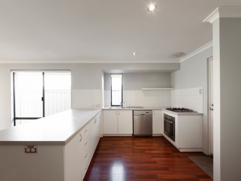 19 Winona Link, Banksia Grove WA 6031