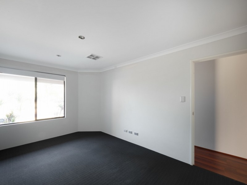 19 Winona Link, Banksia Grove WA 6031