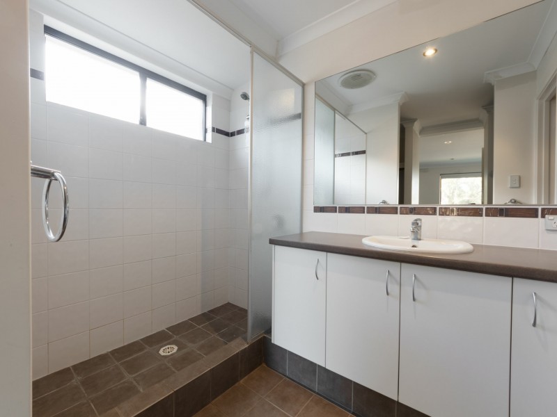 19 Winona Link, Banksia Grove WA 6031