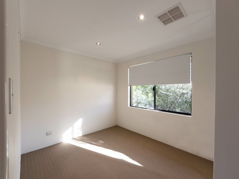 19 Winona Link, Banksia Grove WA 6031