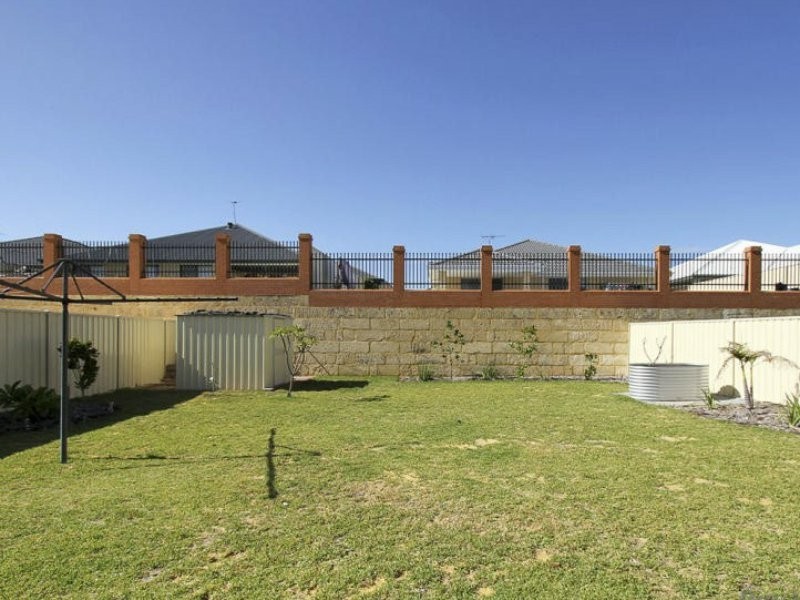 19 Winona Link, Banksia Grove WA 6031