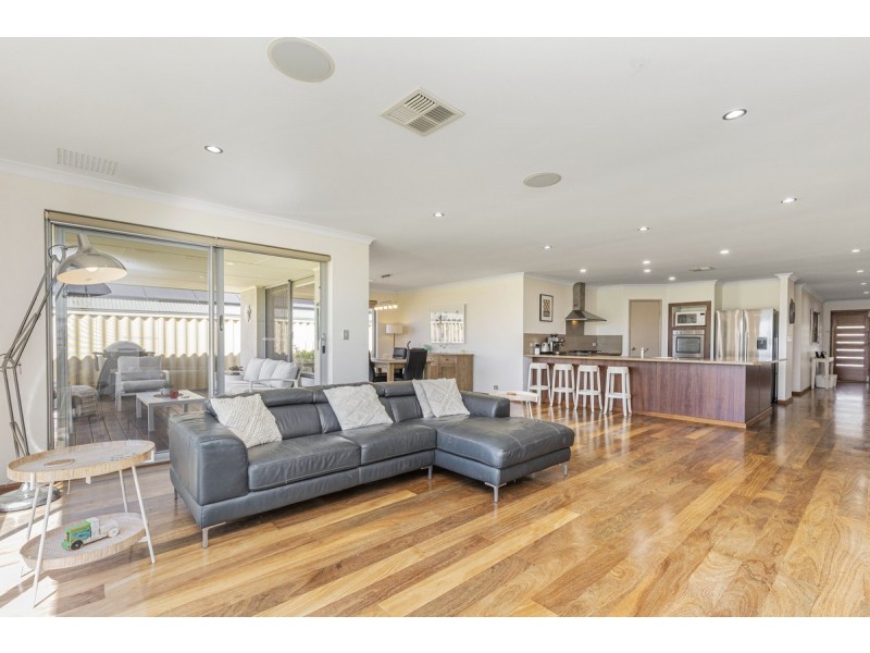 136 Benenden Avenue, Butler WA 6036