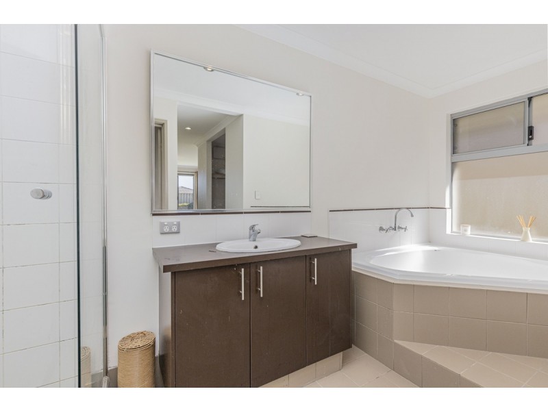 136 Benenden Avenue, Butler WA 6036