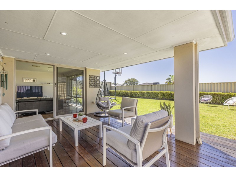 136 Benenden Avenue, Butler WA 6036