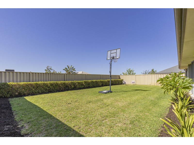 136 Benenden Avenue, Butler WA 6036