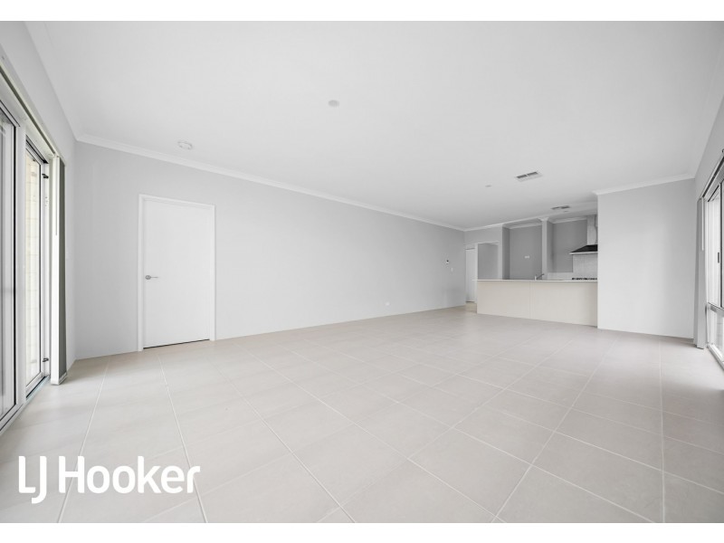 27 Shellharbour Promenade, Alkimos WA 6038