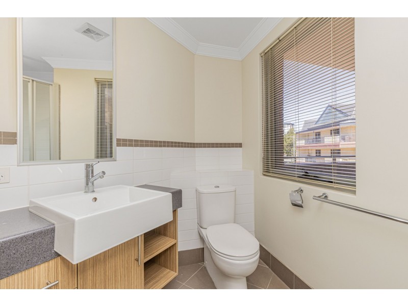 9/56 Grand Boulevard, Joondalup WA 6027