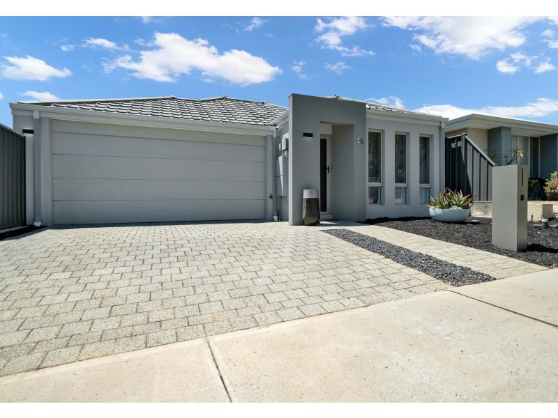 59 Leschenault Loop, Banksia Grove WA 6031