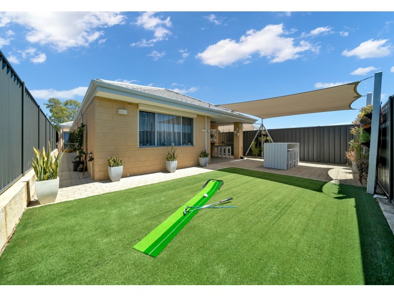 59 Leschenault Loop, Banksia Grove WA 6031