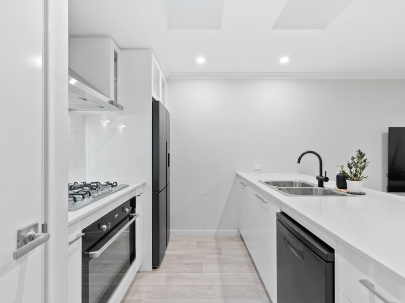 8 Dargin Place, Greenwood WA 6024