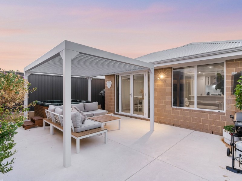 8 Dargin Place, Greenwood WA 6024