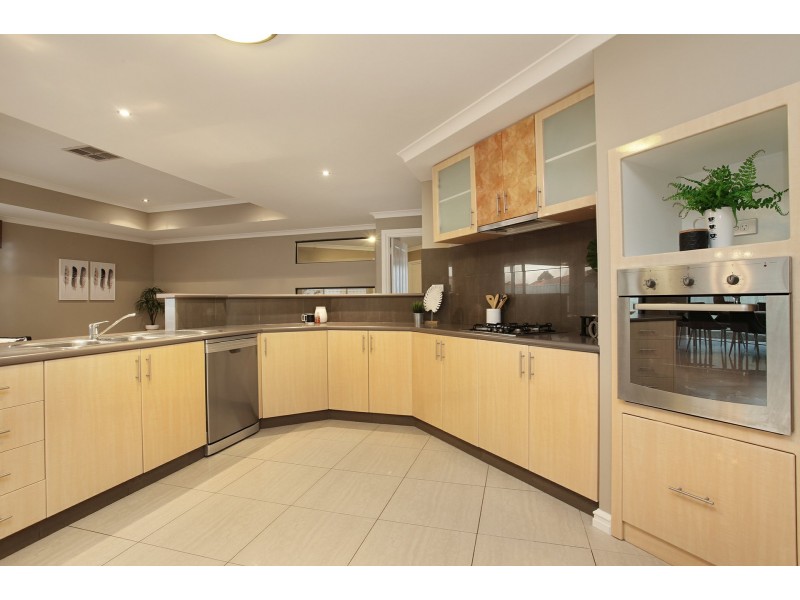 9 Tandara Fairway, Tapping WA 6065