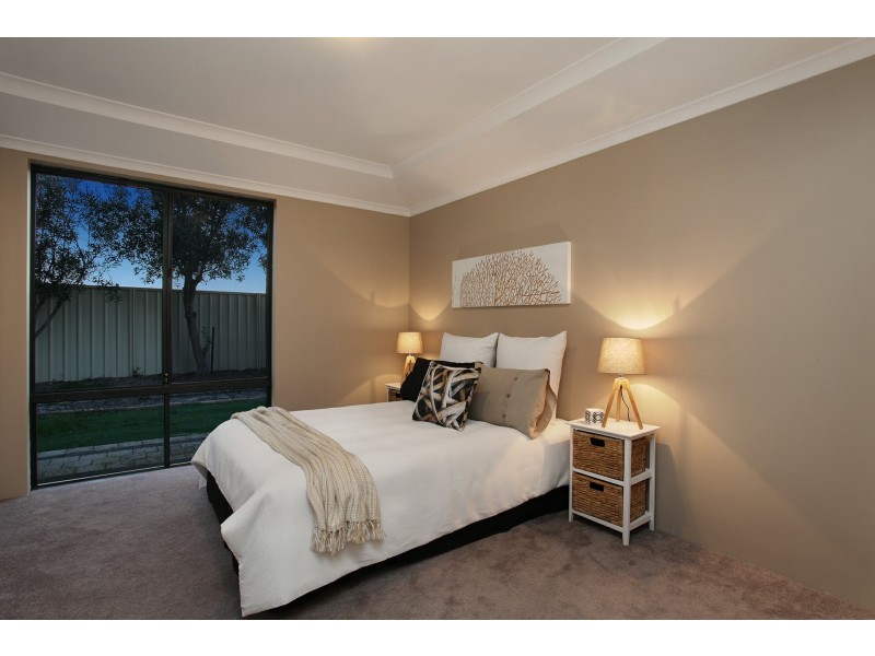 9 Tandara Fairway, Tapping WA 6065