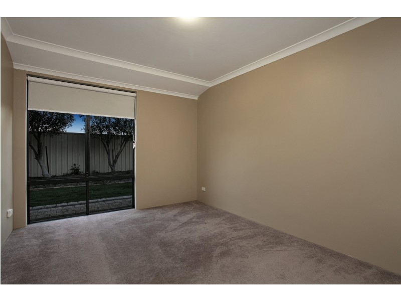 9 Tandara Fairway, Tapping WA 6065