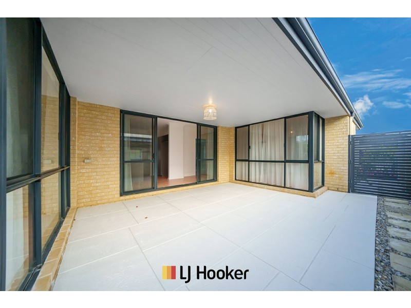 18 Admiralty Road, Jindalee WA 6036