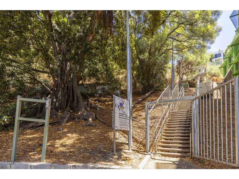 502/112 Mounts Bay Road, Perth WA 6000