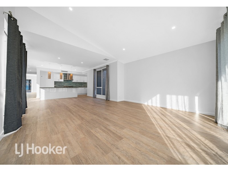 18A Calbourne Way, Kingsley WA 6026