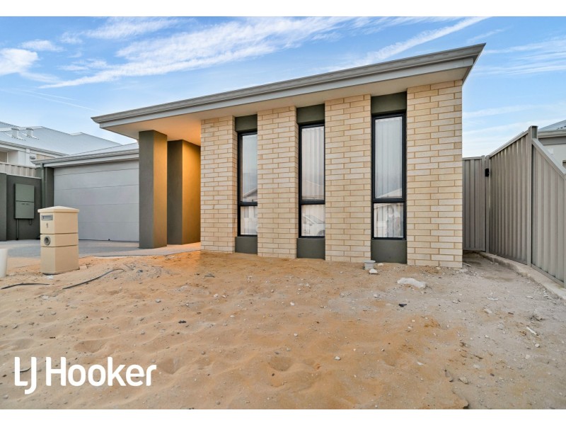 9 Elderflower Way, Alkimos WA 6038
