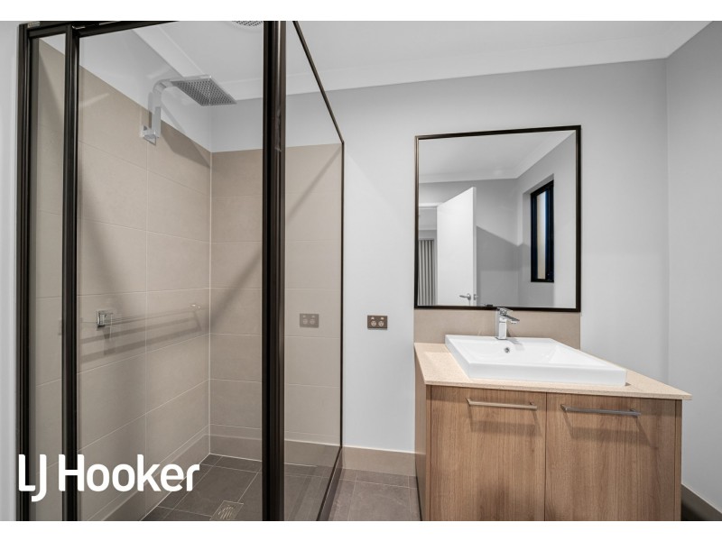 9 Elderflower Way, Alkimos WA 6038