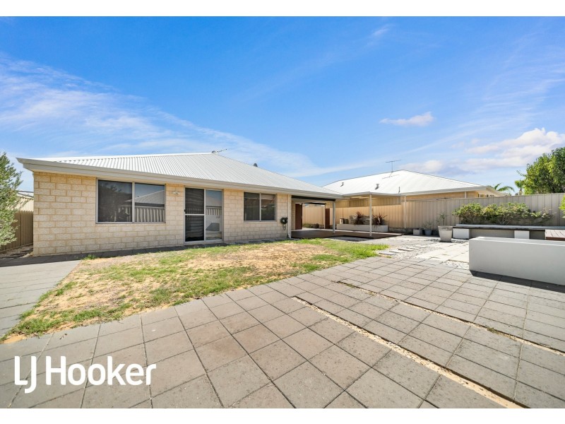 8 Landbeach Boulevard, Butler WA 6036