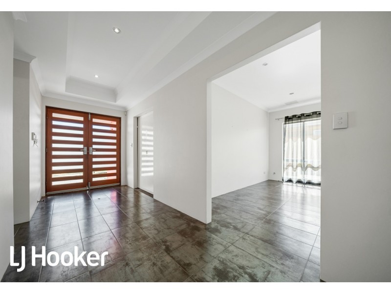 8 Landbeach Boulevard, Butler WA 6036