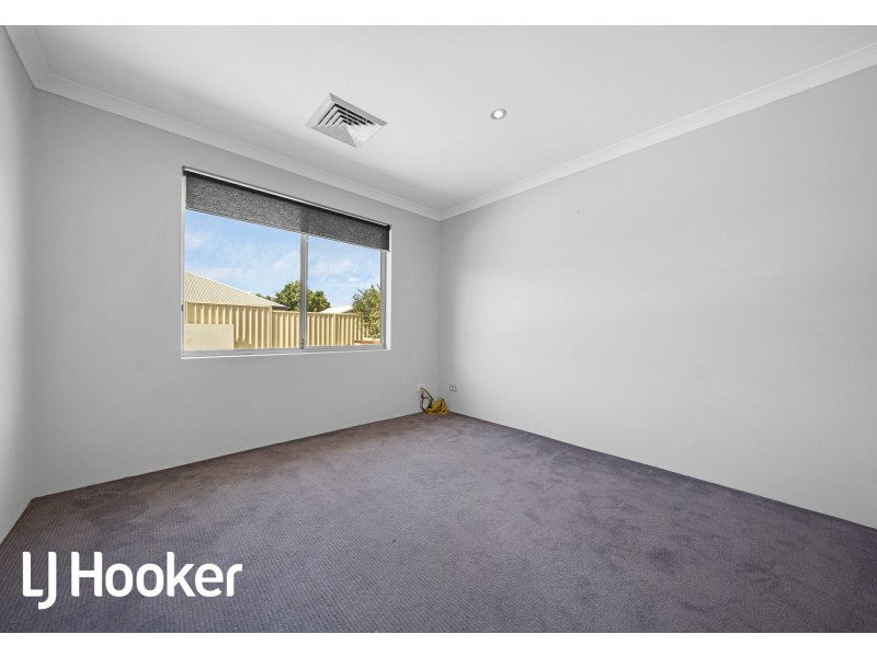 8 Landbeach Boulevard, Butler WA 6036