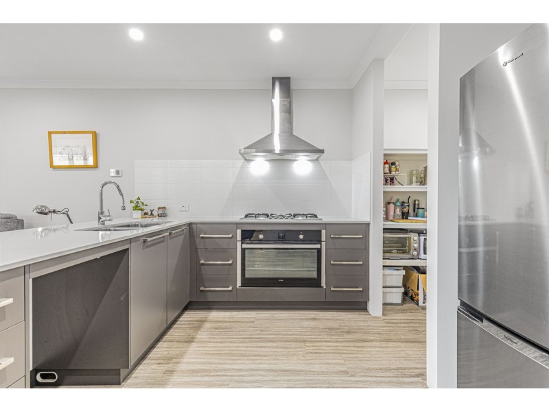 114 Reflection Boulevard, Jindalee WA 6036