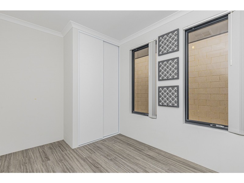 114 Reflection Boulevard, Jindalee WA 6036