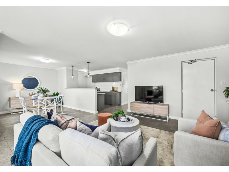 7/168 Lakeside Drive, Joondalup WA 6027