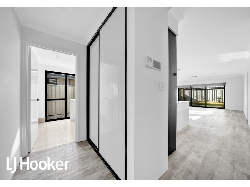 33 Kimolos Way, Alkimos WA 6038