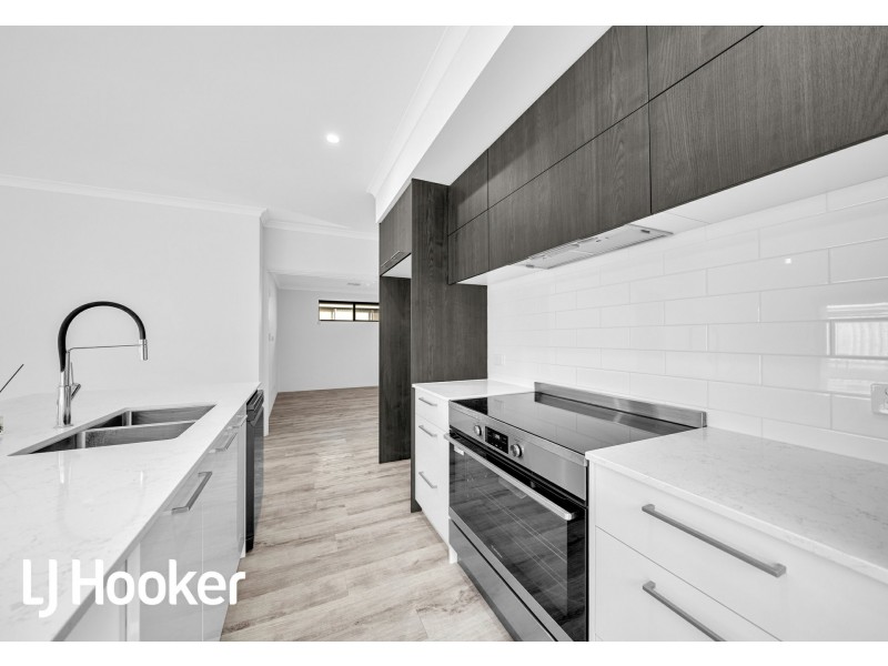 33 Kimolos Way, Alkimos WA 6038