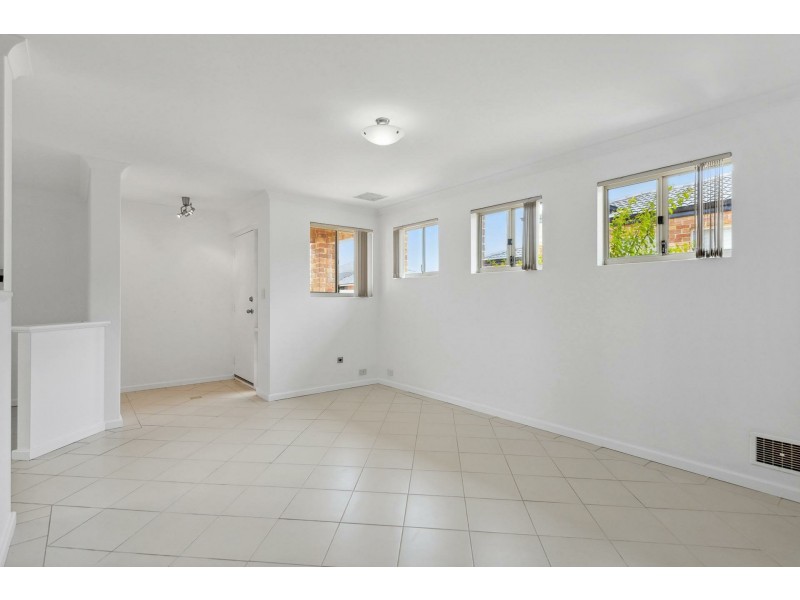 4/43 Annandale Circle, Kinross WA 6028