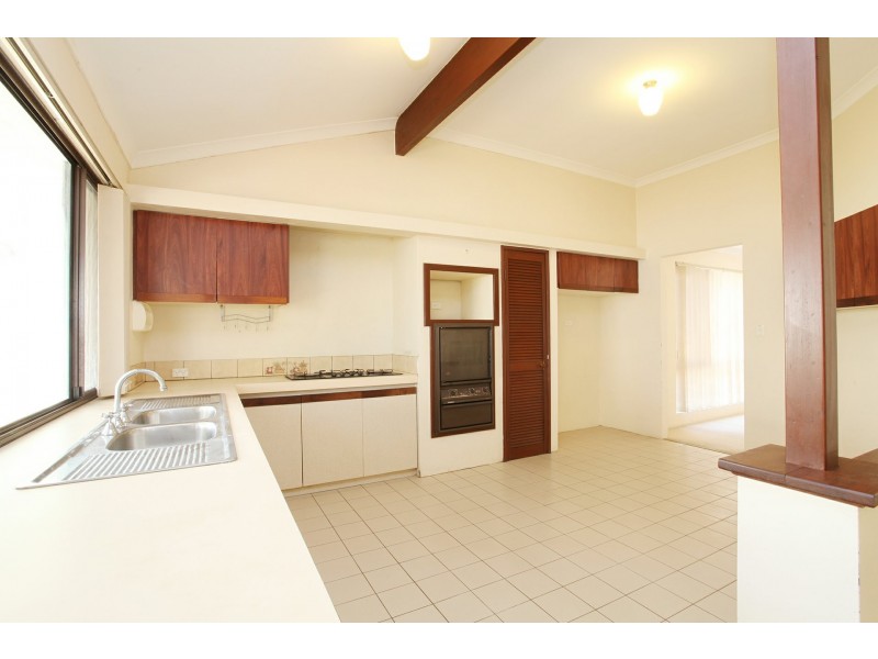 9 Fern Grove, Ballajura WA 6066