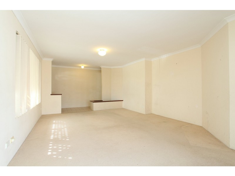 9 Fern Grove, Ballajura WA 6066