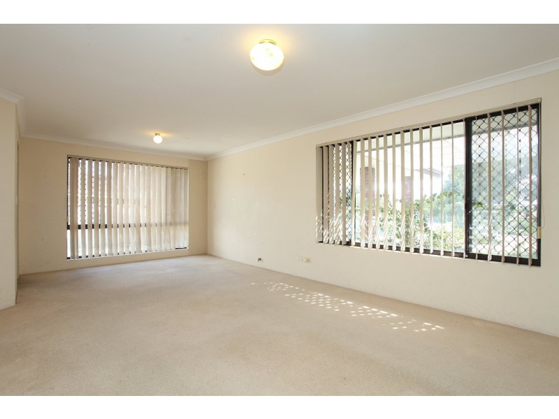 9 Fern Grove, Ballajura WA 6066