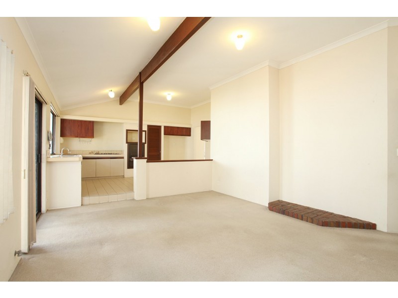 9 Fern Grove, Ballajura WA 6066