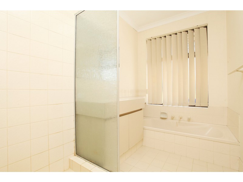 9 Fern Grove, Ballajura WA 6066