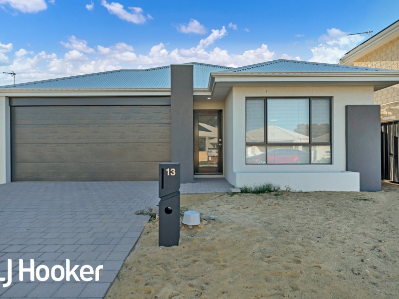 13 Barwon Place, Yanchep WA 6035