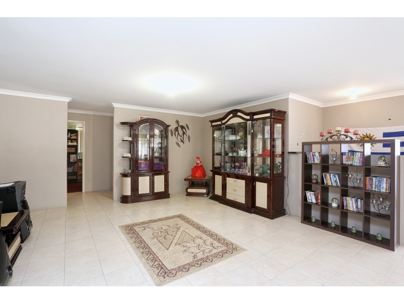 38 Nambi Parkway, Banksia Grove WA 6031