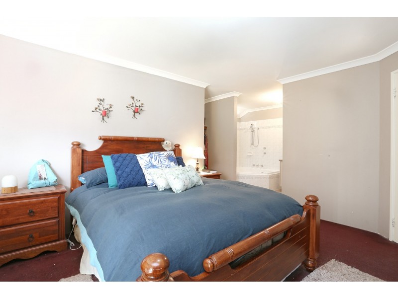 38 Nambi Parkway, Banksia Grove WA 6031