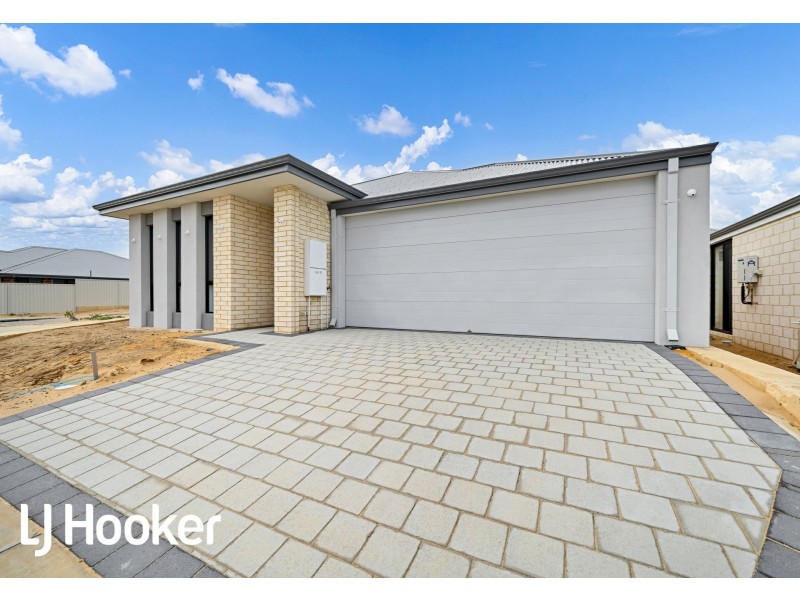 16 Coconuts Avenue, Eglinton WA 6034